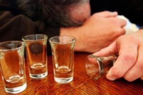 Xử trí khi bị ngộ độc rượu